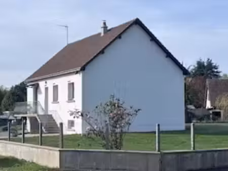 maison 76 m2 sur terrain clos de 1489 m2 - sainte catherine de fierbois (37)