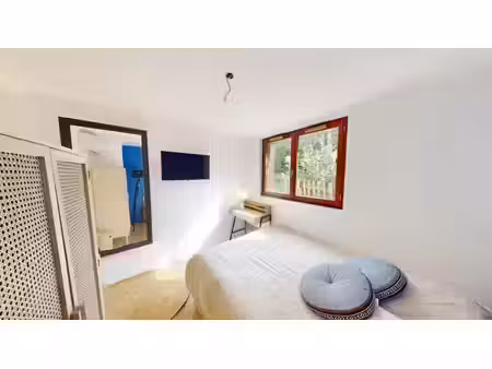 location meublée locaux professionnels 1 pièce 15 m² à villeurbanne (69100)  730 €
