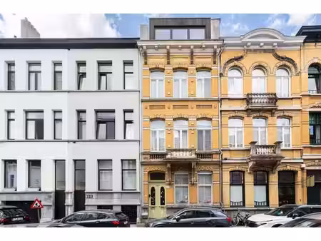 oud-berchem | charmante maison de maître  5 ch. et jardin