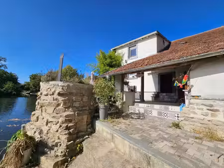 sarralbe maison de village avec terrasse et accès direct à