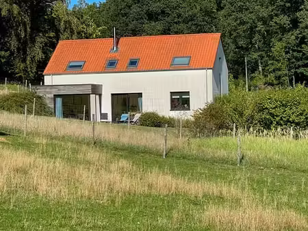 magnifique maison avec vue sur les champs