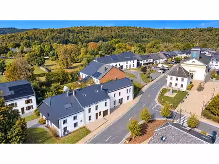 maison entièrement rénovée et modernisée avec goût