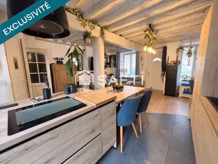 maison de ville avec extérieur