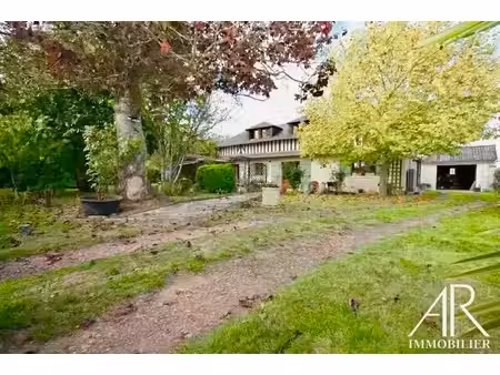 maison de charme d’inspiration normande et jardin bucolique près d’orbec (14)