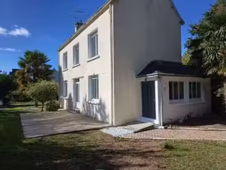 vente maison à gouesnach (29950) : à vendre / 102m² gouesnach