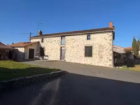 vente maison à bressuire (79300) : à vendre / 227m² bressuire