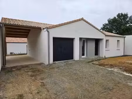 location maison à la roche-sur-yon (85000) : à louer / 81m² la roche-sur-yon