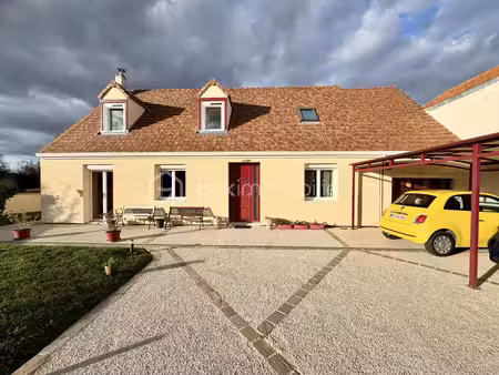 maison de 145 m² à les ecrennes