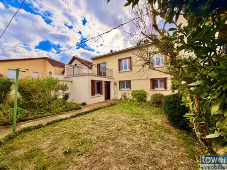 maison  7 pièce(s)  4 chambre(s)  100 m²