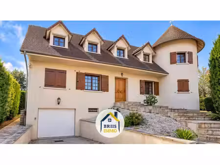 maison de 11 pièces de luxe en vente à briis-sous-forges  île-de-france