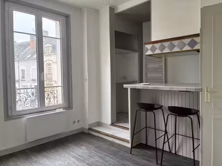 location appartement 2 pièces 29m² jargeau 45150