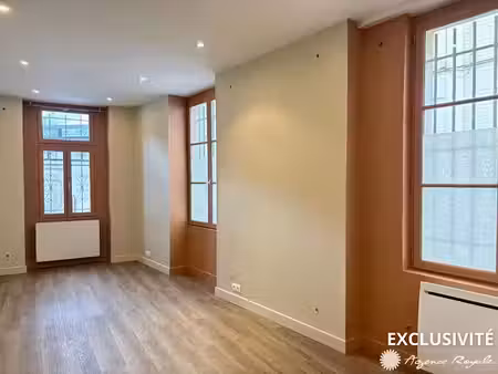 location maison 1 pièce 24.3 m² à saint-germain-en-laye (78100)  819 €