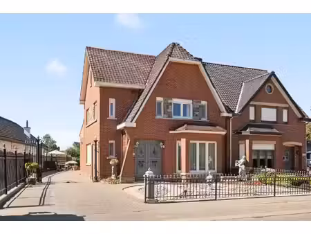 ruime en comfortabele hob met tuin  garage en 3 slpk in zoutleeuw