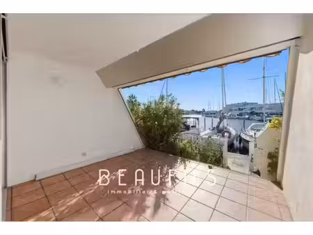 port camargue - marina t3 duplex 79 84 m² avec appontement 12 x 3 5m & garage privatif