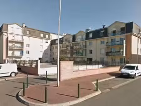 location appartement 2 pièces à ris-orangis (91130) : à louer 2 pièces / 43m² ris-orangis