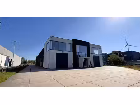 bâtiment d’entreprise à louer à kruibeke pour € 8.900