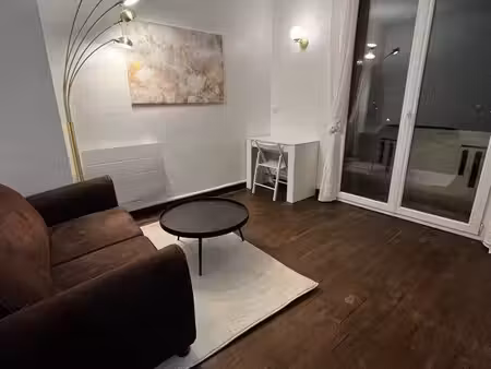 2p meublé avec balcon