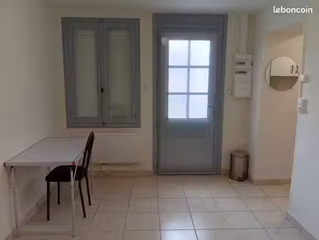 studio meublé indépendant à montceau les mines