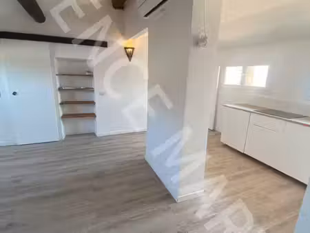 location - paradis t2/t3  refait à neuf