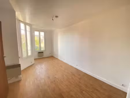 appartement studio - 24m² - suresnes - location vide