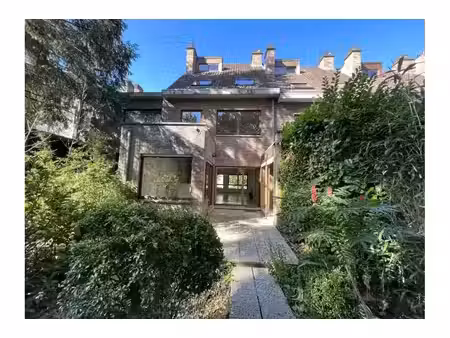 maison à louer avec garage et terrasse   uccle (vbe78095)
