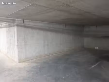 parking à louer