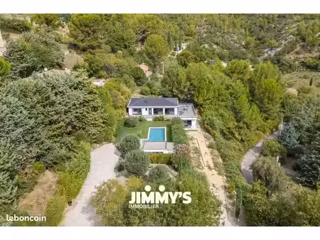 villa 6 pièces 220 m²
