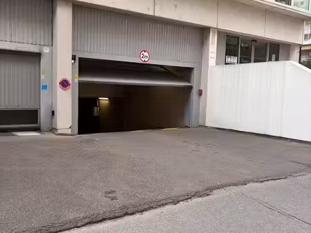 garage fermé rue barrier