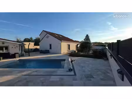 maison 6 pièces au calme - avec piscine