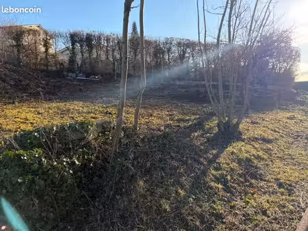 terrain à bâtir de 600 m² à chazay-d'azergues (69)