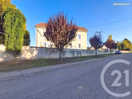 maison 7 pièces 192 m²