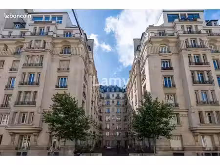 garage/box 21 m² paris