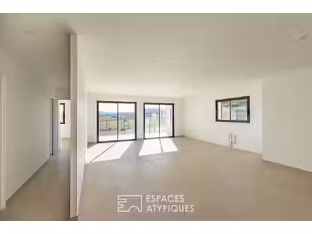 maison neuve de plain-pied à thézan-des-corbières : confort moderne et cadre nature