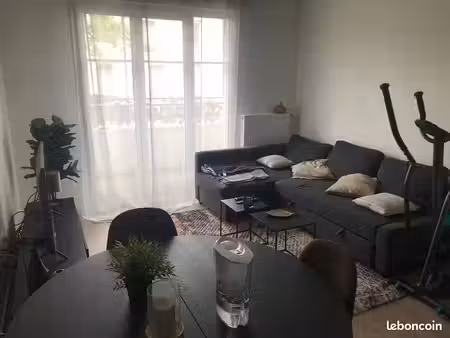 f2 à houilles - 44 m2 avec balcon et garage