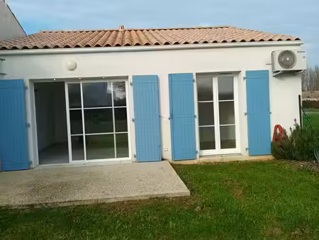 maison t3 axe rochefort la rochelle à yves