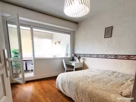 chambre meublée à cergy-pontoise - université cergy-pontoise–essec inspe esmc cy tech-rer 