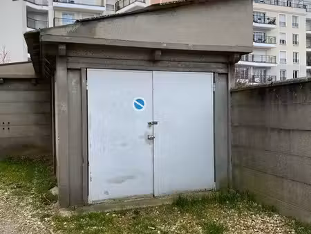 location parking box