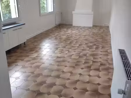 appartement 3 chambre avec cour