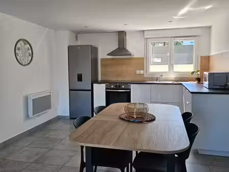 appartement t2 meuble avec garage et jardin a tignieu