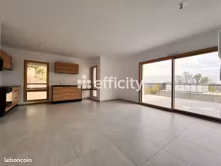 appartement 2 pièces 63 m²