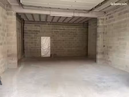 local d'activité 137m²+73m² brignais prox a450