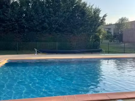 t3 70 m2 avec piscine