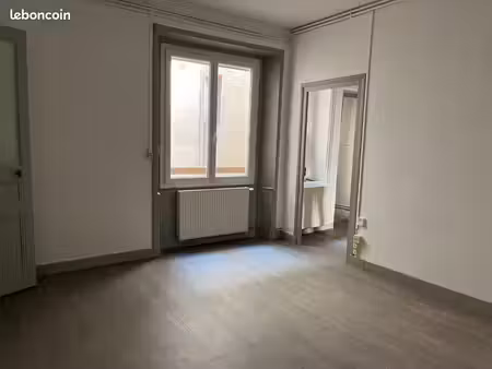 appartement 3 pièces 64 m²