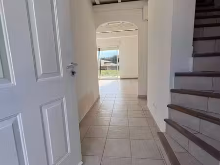 location villa mitoyenne de 90m2