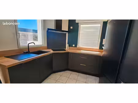 immeuble 15 pièces 322 m²