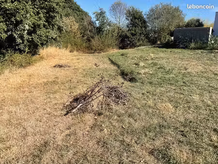 vendre terrain à bâtir sur la commune de sainte foy de peyrolières