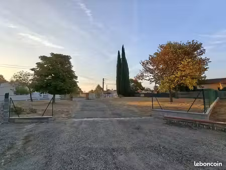 terrain constructible 680 m² – eaunes – plat et viabilisé