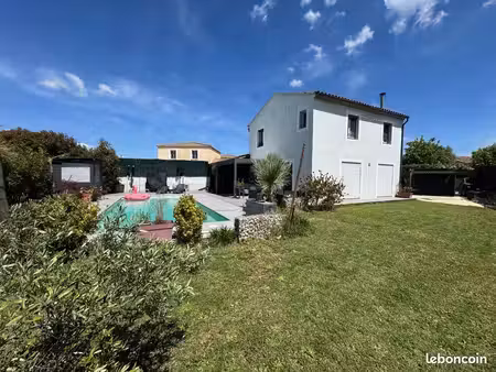 villa avec piscine