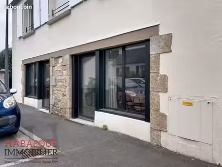 local commercial 96 m² landerneau