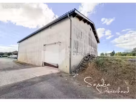 local 300 m² lansac